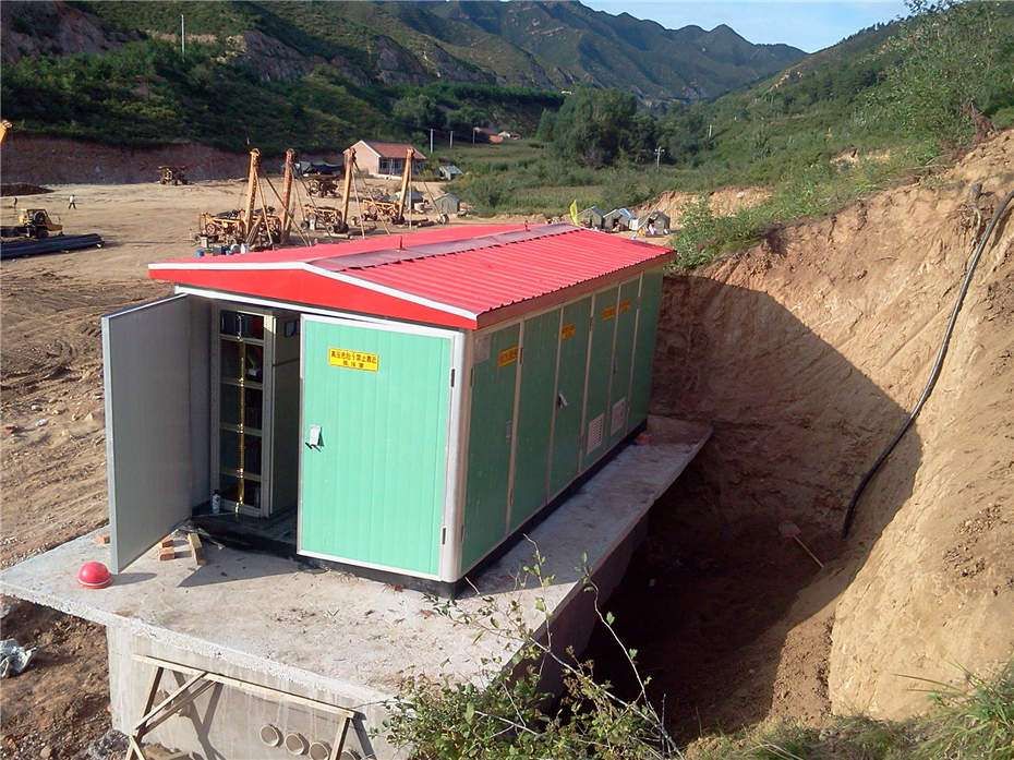 四川某礦場用箱式變壓器